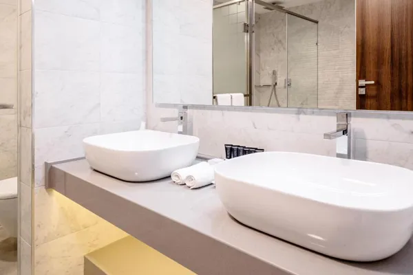 AX The Victoria Hotel