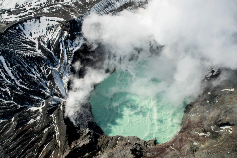 Picture 1 : Foodandtravel37 Japan - Mt. Aso / Kumamoto