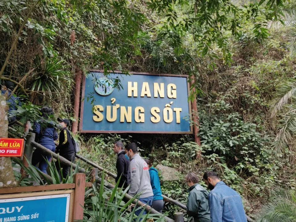 15 : Hanoi to Hoi An: A trip to Vietnam - 2-day trip to Ha Long bay