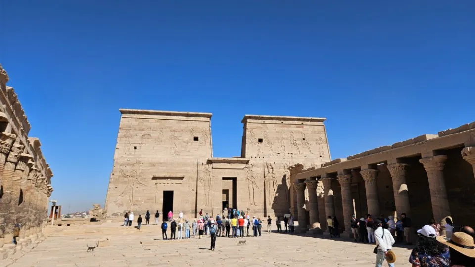 Picture 7 : My Trip to Egypt - Arrival at Aswan and Philae temple