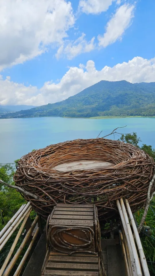 Picture 8 : Amazing Bali - Handara Gate, Twin Lakes, Banyumala Waterfalls, Ulun Danu temple