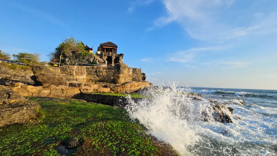 Picture 5 : Amazing Bali - Arrival in Bali and Tanah Lot