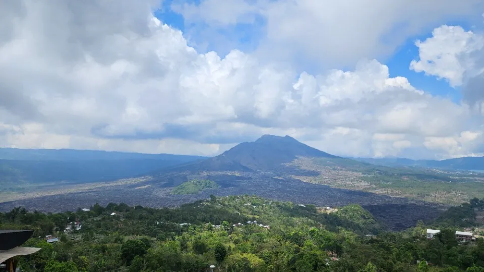 2 : Amazing Bali - Mount Batur and Tegenungan Falls