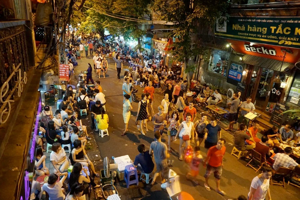 Picture 2 : 7 Days Exploring Vietnam - Exploring Hanoi's Charms