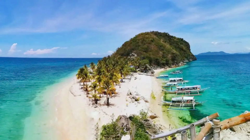 Picture 1 : 4 Days Iloilo - Island Hopping in the Philippines - Exploring Islas de Gigantes: A Serene Tropical Paradise