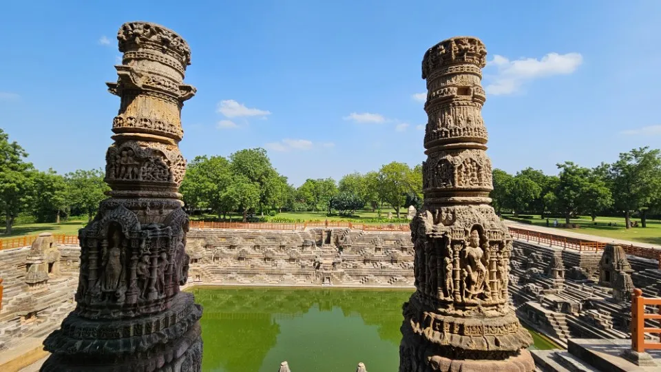 Picture 7 : Vibrant Gujarat - Modhera and Rani ki Vav