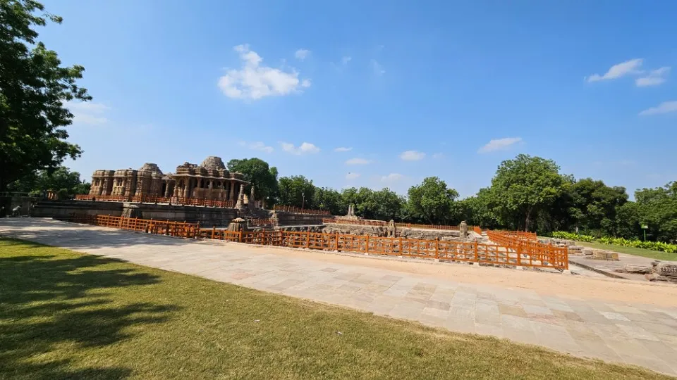 Picture 12 : Vibrant Gujarat - Modhera and Rani ki Vav