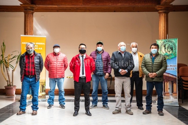 Seremi de Minería y dirigentes de Copiapó y Tierra Amarilla se reúnen en la primera Mesa Provincial de la Minería