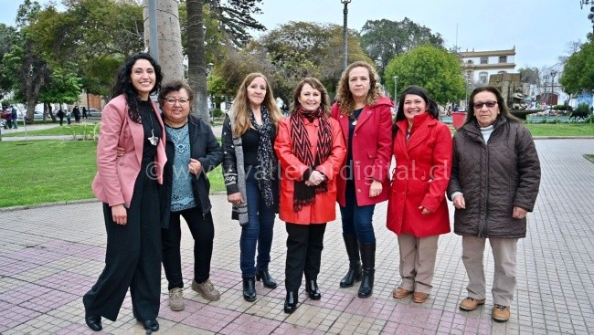 Ministra Hernando da el vamos a línea de financiamiento que busca apoyar a faenas mineras lideradas por mujeres de pequeña minería
