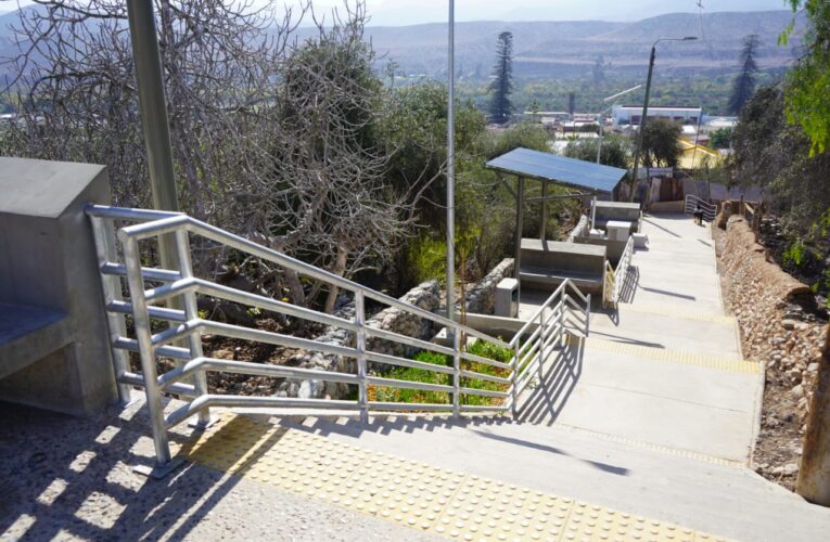 Autoridades regionales y locales fiscalizan avances de obras en la comuna de Freirina