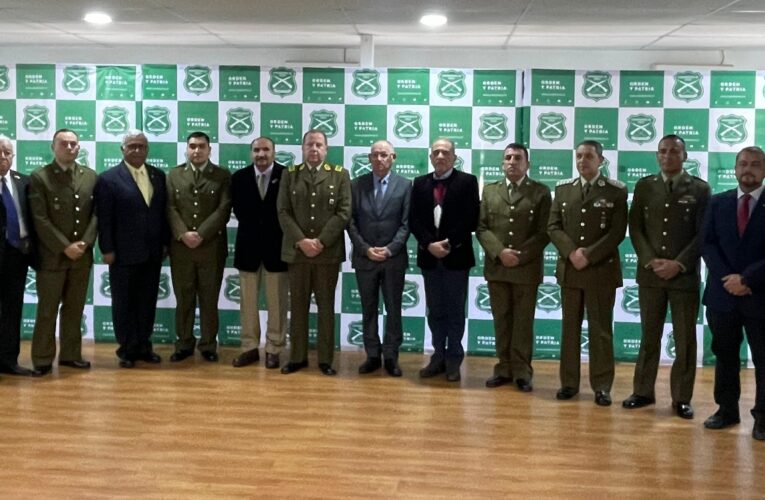CARABINEROS ENTREGÓ RECONOCIMIENTO AL PERSONAL DESTACADO EN LOS SERVICIOS