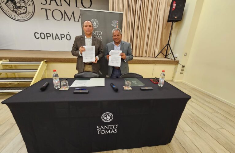 Santo Tomás firma convenio con Municipalidad de Copiapó