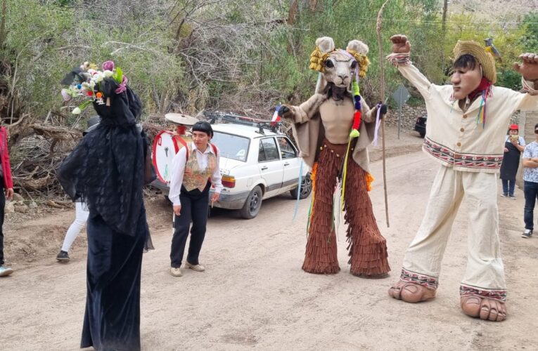 Junta de Vecinos N° 19 Quebrada de Pinte a través de un proyecto cultural revivieron la Historia del Gigante de Pinte