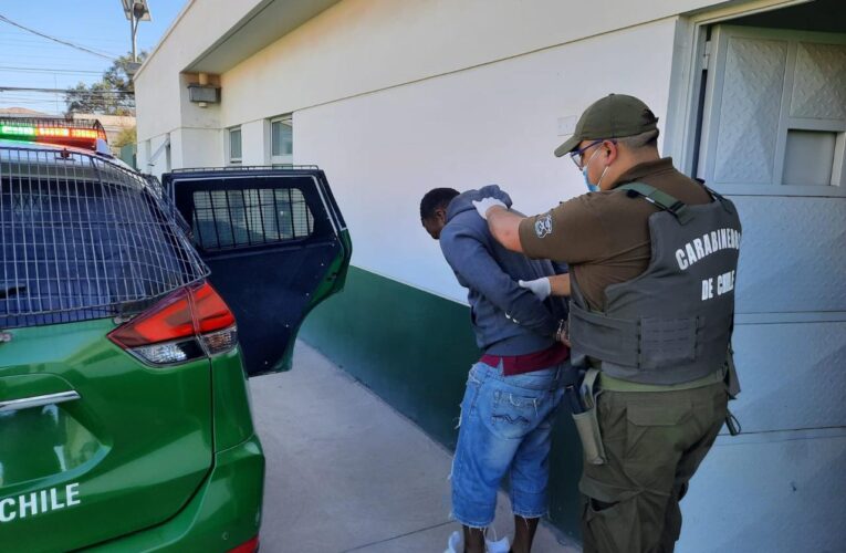 CARABINEROS DE DIEGO DE ALMAGRO DETUVO CINCO COLOMBIANOS POR POR TRAFICO DE DROGAS