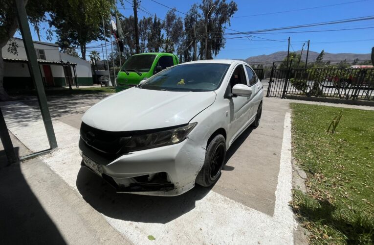 Carabineros de la sección SEBV Atacama tras operativo recupero a tres vehículos reportado por encargo lo que termino con tres detenidos.