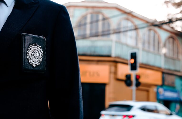 PDI ATACAMA DETUVO A UN CIUDADANO EXTRANJERO IRREGULAR POR LOS DELITOS DE ROBO EN BIENES NACIONALES DE USO PÚBLICO, DAÑOS Y RECEPTACIÓN