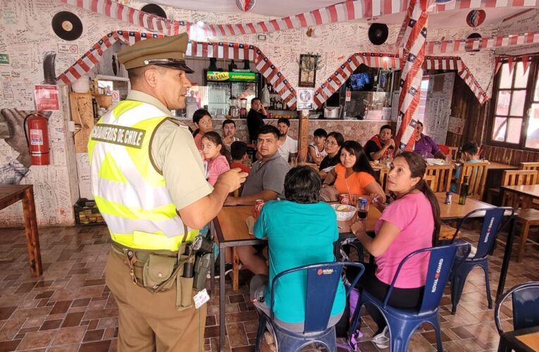 En playas de Caldera: CARABINEROS PREVIENE DELITOS DE ROBO DE VEHÍCULOS Y ESPECIES DESDE EL INTERIOR DE ÉSTOS