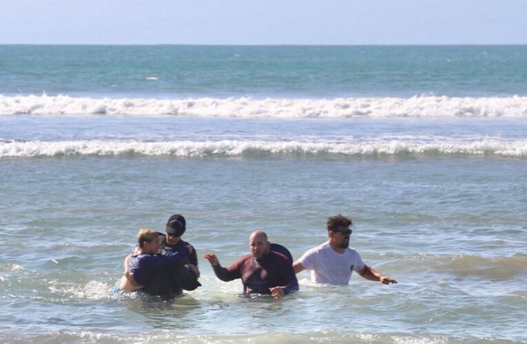 Funcionario de la capitanía de puerto  rescato a  menor que era arrastrado por las corrientes marina en la playa grande de Huasco