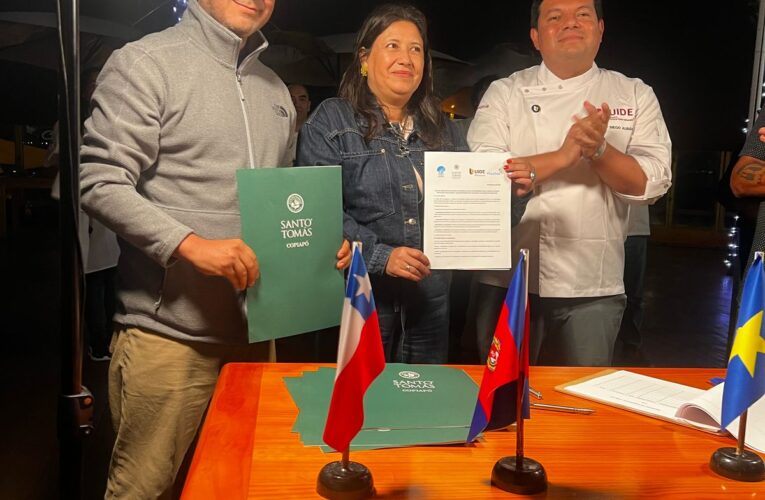 Santo Tomás Copiapó y Universidad Internacional del Ecuador firman compromiso de colaboración mutua