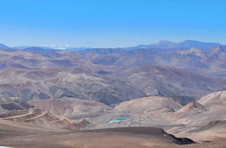 Nueva multa a Barrick Gold por extracción ilegal de agua en Pascua Lama