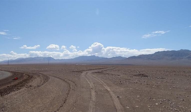 Comunidad Colla presenta reclamación ante Tribunal Ambiental por proyecto fotovoltaico en Atacam