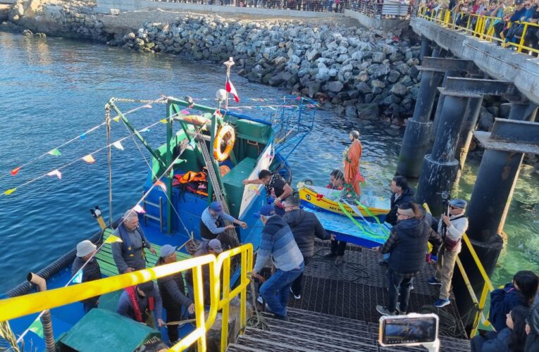Huasco vivió la celebración de la fiesta religiosa de San Pedro con gran devoción y fue acompañada por un gran marco de fieles