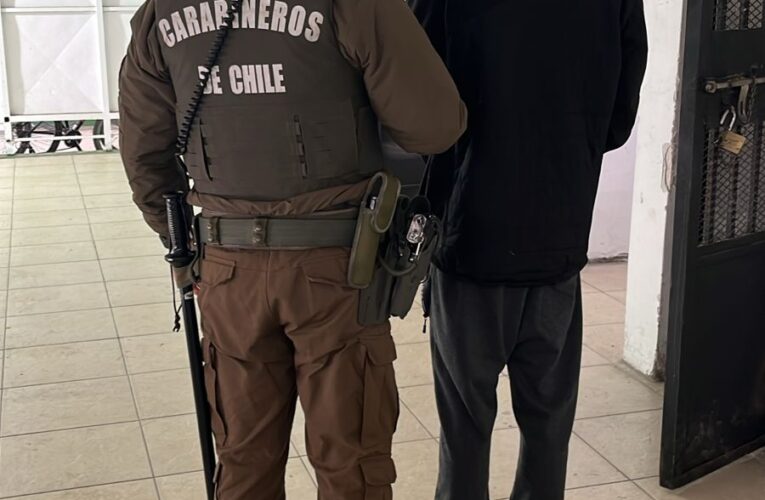 Hombre con dos órdenes vigentes detenido en pleno centro de Copiapó