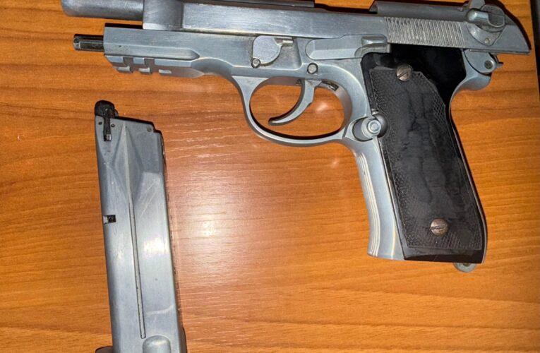 DOS DETENIDOS POR PORTE DE ARMA DE FUEGO Y MUNICIÓN