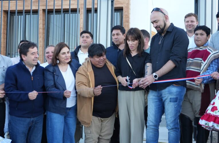 Inauguran moderna sede social en sector Claudio Arrau de Caldera