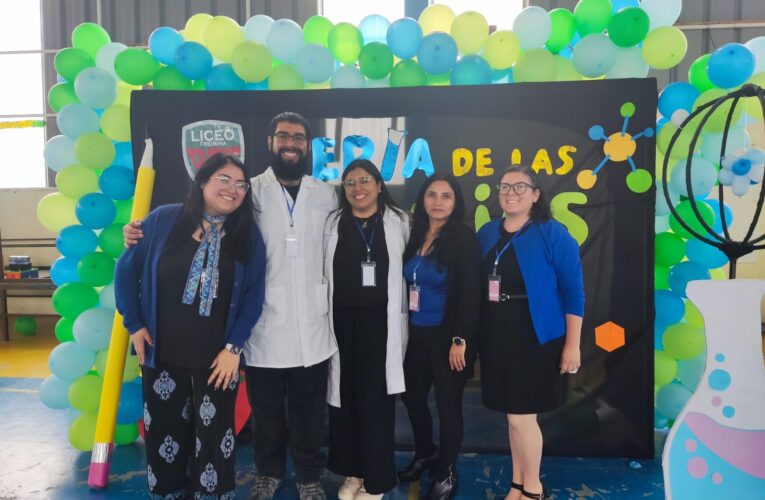 Estudiantes muestran su creatividad y conocimiento en Feria Científica Escolar 2025 del Liceo Bicentenario Ramón Freire Serrano de Freirina