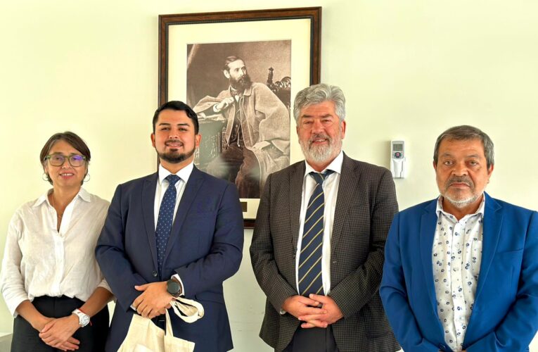 ALCALDE DE TIERRA AMARILLA RECIBE A DIRECTOR NACIONAL DEL INDH PARA EXPONER CRISIS AMBIENTAL EN LA COMUNA