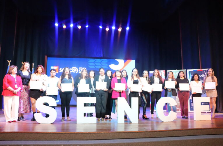 SENCE Atacama capacita a 59 personas en curso de conducción Clase A-3