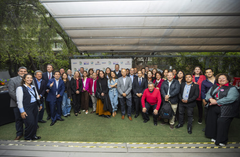 Sernatur Atacama presentó en Santiago el Desierto Florido 2026