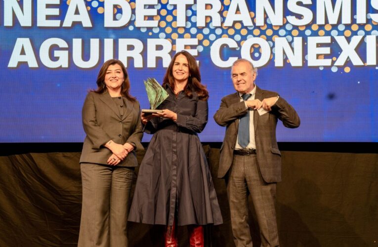 Kimal–Lo Aguirre recibe reconocimiento como proyecto destacado del año en Energía