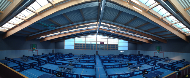 Haupthalle der TIBHAR Arena Oberboihingen (Stuttgart) bei den Internationalen TT-NEWS Open