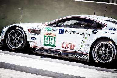 Fernando Rees (BRA) #99 Aston Martin Vantage V8. FIA World