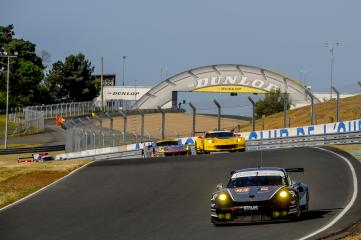 #93 PROTON COMPETITION (DEU) Category : LM GTE Am Cars : PORSCHE 911 RSR (991) Tyres : DUNLOP Drivers : Patrick LONG (USA) Abdulaziz Turki AL FAISAL (SAU) Michael HEDLUND (USA) Christian RIED (DEU)