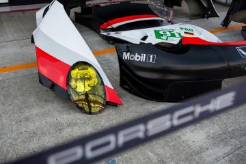 Set Up - Body Parts of the #91 PORSCHE GT TEAM / DEU / Porsche 911 RSR - WEC 6 Hours of Fuji - Fuji Speedway - Oyama - Japan WEC 6 Hours of Fuji - Fuji Speedway - Oyama - Japan 