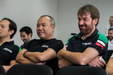 Driver Briefing - #61 CLEARWATER RACING / SGP / Ferrari 488 GTE / Ishikawa Motoaki (JPN) / Olivier Beretta (MCO)  WEC Rookie Test - Bahrain International Circuit - Sakhir - Bahrain 