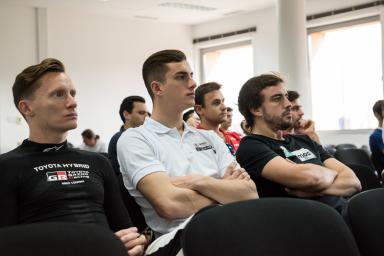 Driver Briefing - #7 TOYOTA GAZOO RACING / JPN / Thomas Laurent (FRA) / Mike Conway (GBR) - TOYOTA GAZOO RACING / Fernando Alonso (ESP) - WEC Rookie Test - Bahrain International Circuit - Sakhir - Bahrain