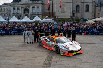 Scrutineering - Group shot #61 CLEARWATER RACING / SGP / Ferrari 488 GTE -24 hours of Le Mans  - Circuit de la Sarthe - Le Mans - France - 