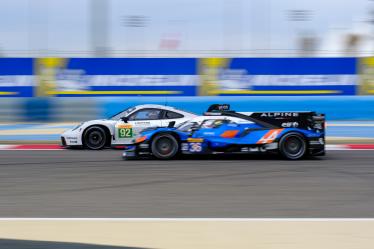 #92 PORSCHE GT TEAM / DEU / Porsche 911 RSR - #36 SIGNATECH ALPINE MATMUT / FRA / Alpine A470 - Gibson -- Bapco 8 hours of Bahrain - Bahrain International Circuit - Sakhir - Bahrain