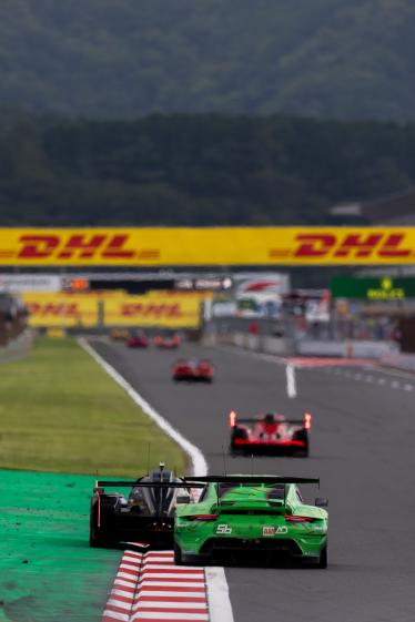 DHL Motorsport - #56 PROJECT 1 - AO / Porsche 911 RSR - 19 - #4 FLOYD VANWALL RACING TEAM / Vanwall Vandervell 680 - #6 PORSCHE PENSKE MOTORSPORT / Porsche 963 - FIA WEC 6h of Fuji - Fuji International Speedway - Gotemba - Japan -