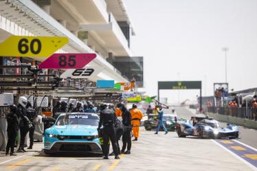 77 BARKER Ben (gbr), HARDWICK Ryan (usa), ROBICHON Zacharie (can), Proton Competition, Ford Mustang GT3 #77, LM GT3, ambiance in the pits during the Qatar Airways Qatar 1812 KM, 1st round of the 2024 FIA World Endurance Championship, from February 29 to March 02, 2024 on the Losail International Circuit in Lusail, Qatar - Photo Julien Delfosse / DPPI