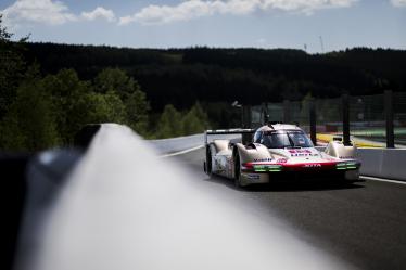 12 STEVENS Will (gbr), ILOTT Callum (gbr), Hertz Team Jota, Porsche 963 #12, Hypercar, action during the 2024 TotalEnergies 6 Hours of Spa-Francorchamps, 3rd round of the 2024 FIA World Endurance Championship, from May 8 to 11, 2024 on the Circuit de Spa-Francorchamps in Stavelot, Belgium - Photo Charly Lopez / DPPI