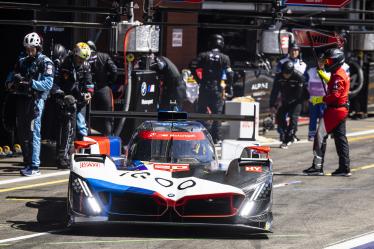 20 VAN DER LINDE Sheldon (zaf), FRIJNS Robin (nld), RAST RenÃ© (ger), BMW M Team WRT, BMW Hybrid V8 #20, Hypercar, pit stop during the 2024 TotalEnergies 6 Hours of Spa-Francorchamps, 3rd round of the 2024 FIA World Endurance Championship, from May 8 to 11, 2024 on the Circuit de Spa-Francorchamps in Stavelot, Belgium - Photo Julien Delfosse / DPPI