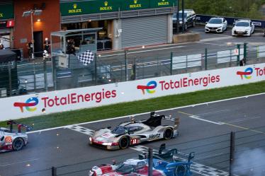 12 STEVENS Will (gbr), ILOTT Callum (gbr), Hertz Team Jota, Porsche 963 #12, Hypercar, action finish line, arrivee, during the 2024 TotalEnergies 6 Hours of Spa-Francorchamps, 3rd round of the 2024 FIA World Endurance Championship, from May 8 to 11, 2024 on the Circuit de Spa-Francorchamps in Stavelot, Belgium - Photo Joao Filipe / DPPI
