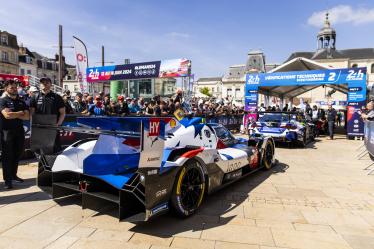 15 VANTHOOR Dries (bel), MARCIELLO Raffaele (swi), WITTMANN Marco (ger), BMW M Team WRT, BMW Hybrid V8 #15, Hypercar, FIA WEC, ambiance during the Scrutineering of the 2024 24 Hours of Le Mans, 4th round of the 2024 FIA World Endurance Championship, on the Place de la République, from June 7 to 8, 2024 in Le Mans, France - Photo Julien Delfosse / DPPI