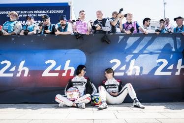 31 FARFUS Augusto (bra), GELAEL Sean (ind), LEUNG Darren (gbr), Team WRT, BMW M4 GT3 #31, LM GT3, FIA WEC, action during the Scrutineering of the 2024 24 Hours of Le Mans, 4th round of the 2024 FIA World Endurance Championship, on the Place de la République, from June 7 to 8, 2024 in Le Mans, France - Photo Charly Lopez / DPPI