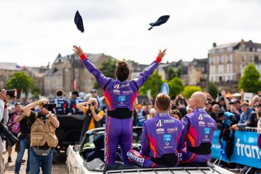 23 KEATING Ben (usa), ALBUQUERQUE Filipe (prt), HANLEY Ben (gbr), United Autosports USA, Oreca 07 - Gibson #23 PRO/AM, LMP2, during the Grande Parade des Pilotes of the 2024 24 Hours of Le Mans, 4th round of the 2024 FIA World Endurance Championship, on the Circuit des 24 Heures du Mans, on June 14, 2024 in Le Mans, France - Photo Javier Jimenez / DPPI